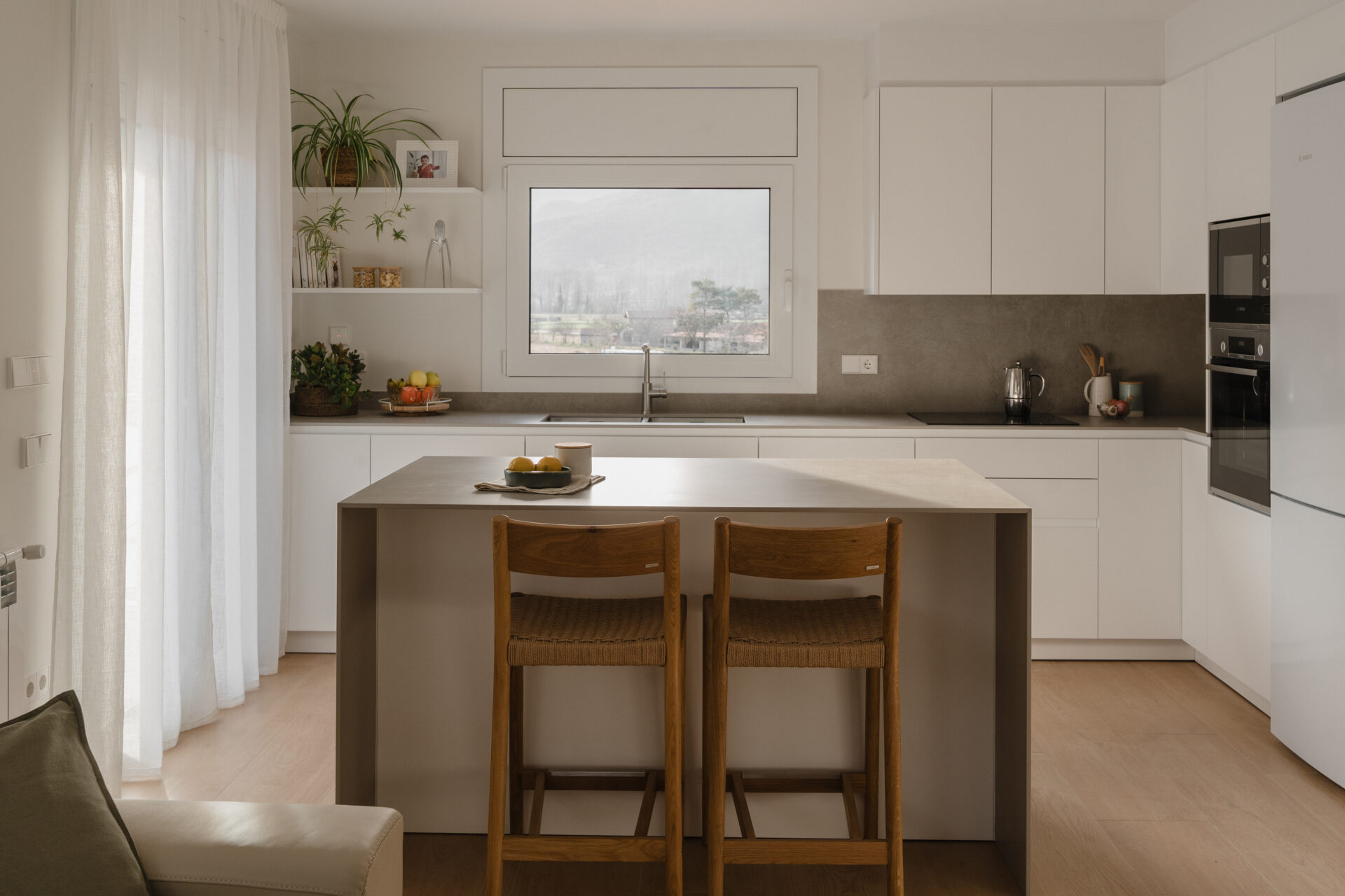 LES PRESES Eixida Silvia Costa. Eixida