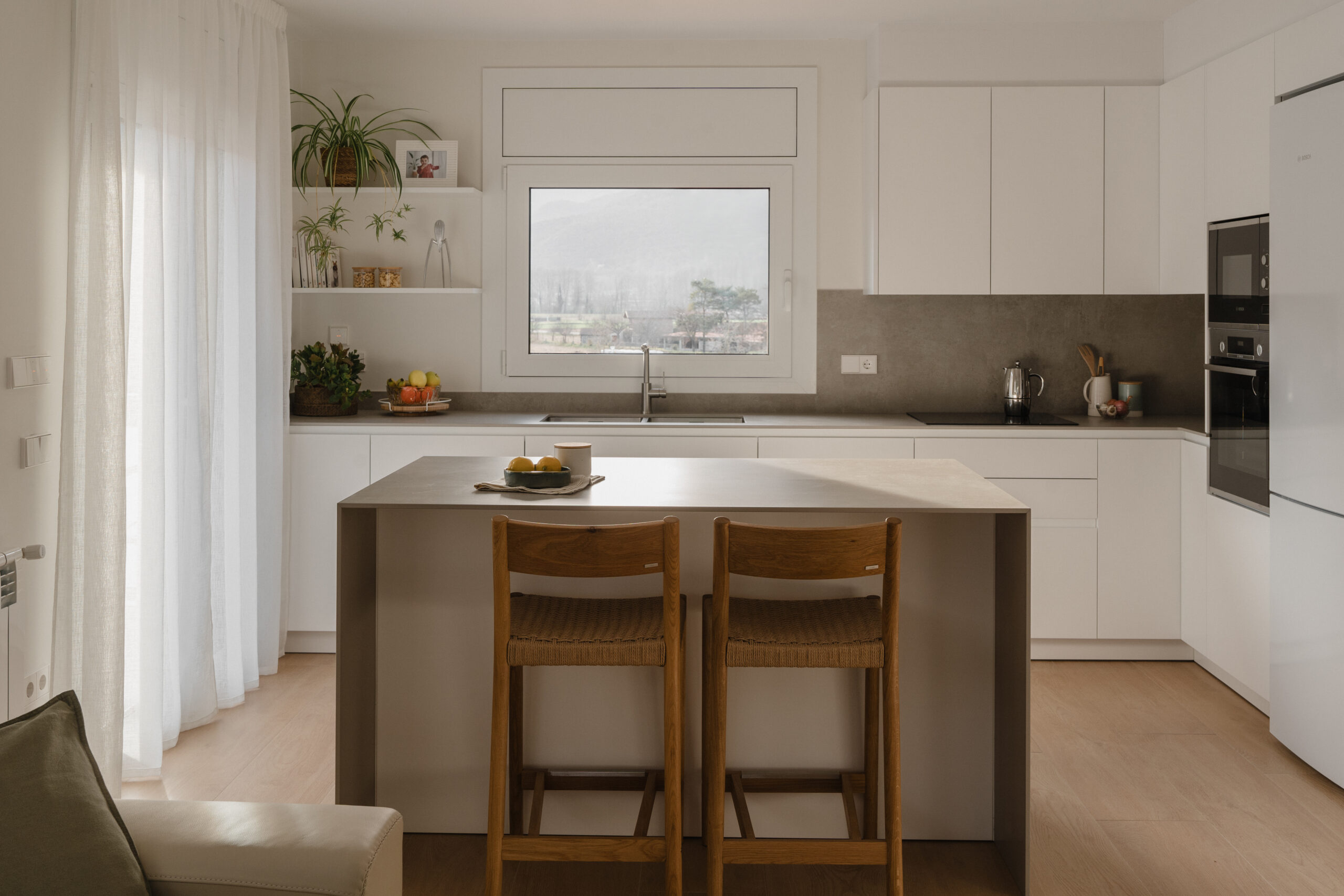 LES PRESES Eixida Silvia Costa. Eixida